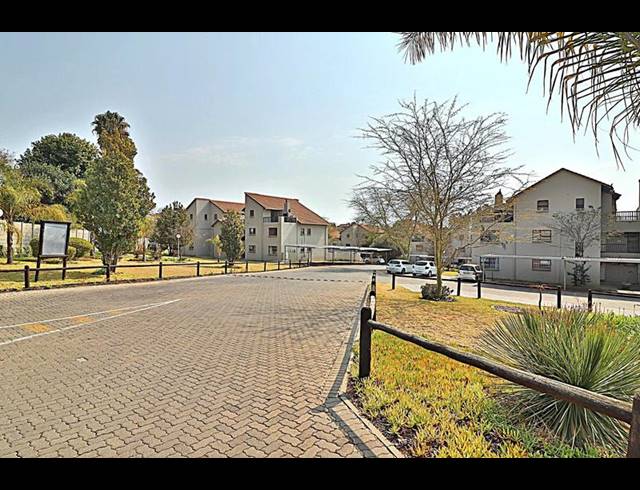 2 BEDROOM APARTMENT FOR SALE IN PAULSHOF